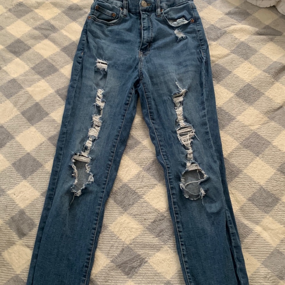 Aeropostale dark washed jeans, size 4 regular, ripped super hirise curvy jegging